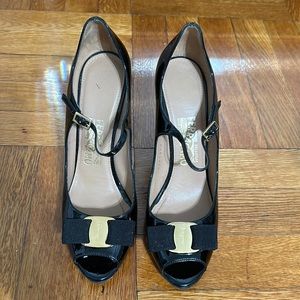 Salvatore Ferragamo Pre owned black patent leather peep toe pumps size 8.5